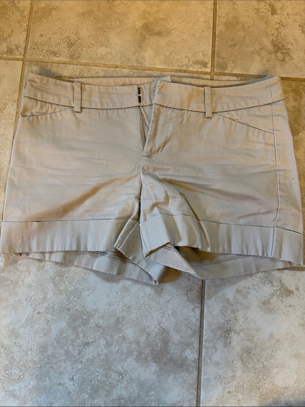 Massimo Light Beige Tailored Women's Shorts 3.5 inch inseam